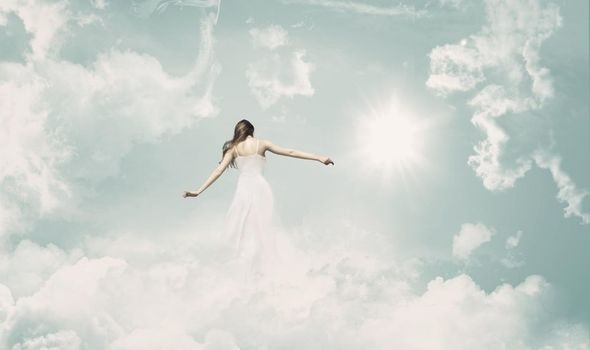 Kết quả cho thấy trải nghiệm cận tử phổ biến nhất của những người này là cảm giác bình yên (80% người tham gia), nhìn thấy ánh sáng chói lòa (69%), gặp gỡ với linh hồn hoặc con người (64%). Hai trải nghiệm hiếm thấy nhất là quá trình suy nghĩ nhanh hơn (5%) và khả năng nhìn thấy tương lai (4%).