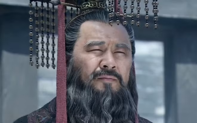 Đến cả tâm lý của người phụ nữ mà Tào Tháo cũng nắm rõ như lòng bàn tay. Phụ nữ luôn rất cảm tính, họ sống theo cảm xúc nhiều hơn lý trí. Thế nên, với chuyện nhà binh, càng đi ngược lại với cảm tính thì họ càng dễ chiến thắng.