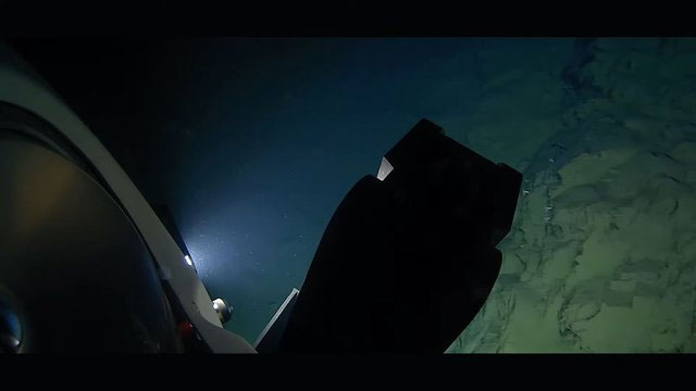 Nơi này được thăm dò lần đầu tiên bởi nhà thám hiểm người Pháp Archimède vào năm 1964.