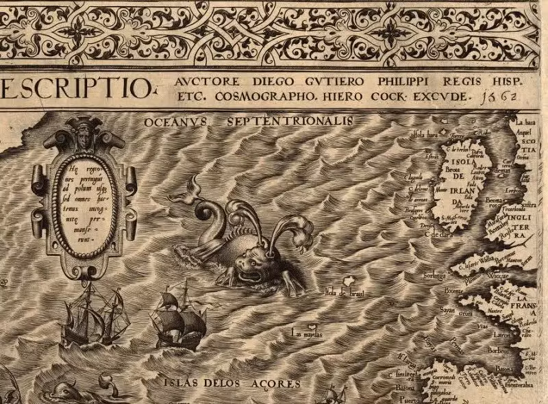 Hy-Brasil lần đầu tiên xuất hiện trên một tấm bản đồ được vẽ bởi Angelino Dulcert vào năm 1325. Khi đó, nó được ghi chú là đảo “Bracile”. Hòn đảo này tiếp tục có mặt trong tấm bản đồ Catalan Atlas vào năm 1375, nhưng nó được vẽ tách thành hai đảo riêng biệt nhỏ hơn với cùng tên gọi “Illa de brasil”.