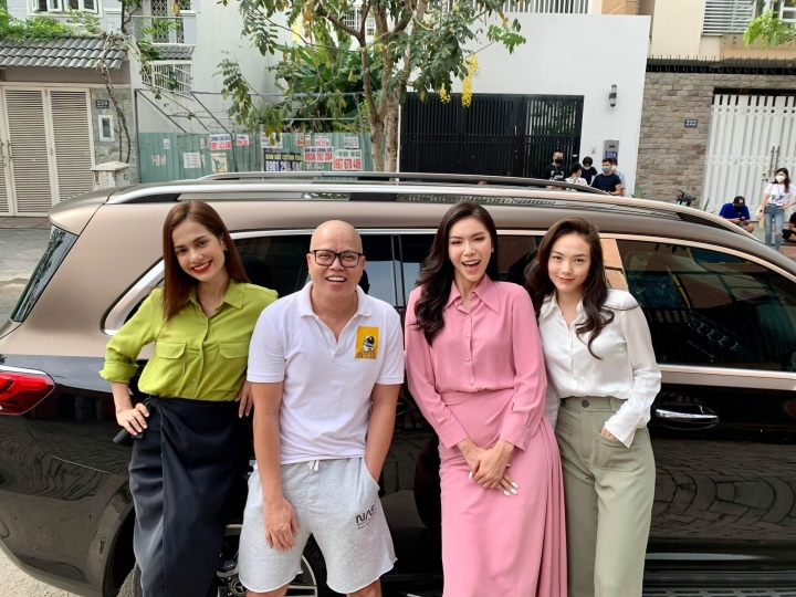 Emma Lê từng có vai trong phim "Mẹ ác ma, cha thiên sứ" đầu năm 2022, cũng của Vũ Ngọc Đãng. Tuy nhiên, đây không phải bộ phim đầu tiên của vị đạo diễn này có sự tham gia của cô.