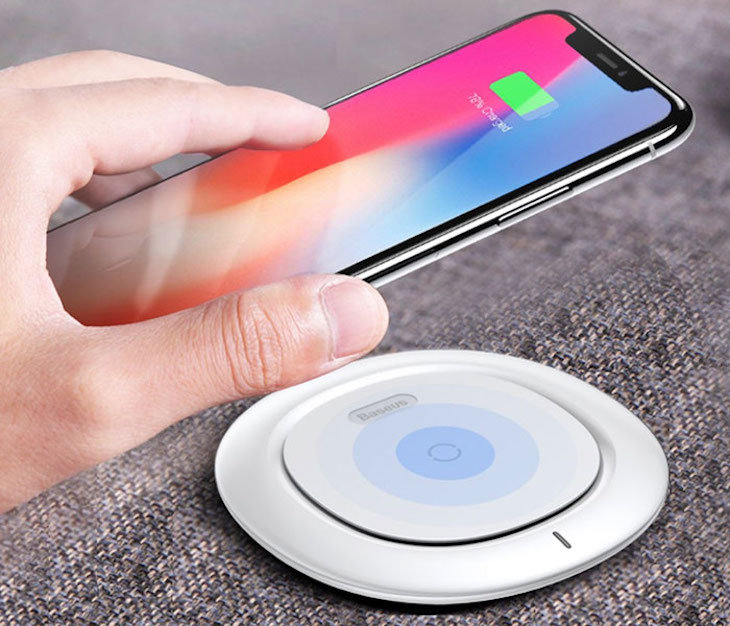 Tính năng này mang đến sự tiện lợi cùng một số ưu điểm như giúp giữ tuổi thọ pin lâu hơn, an toàn hạn chế cháy nổ. Kiểu sạc này đang dần trở nên phổ biến, dù thời gian sạc không bằng sạc nhanh.