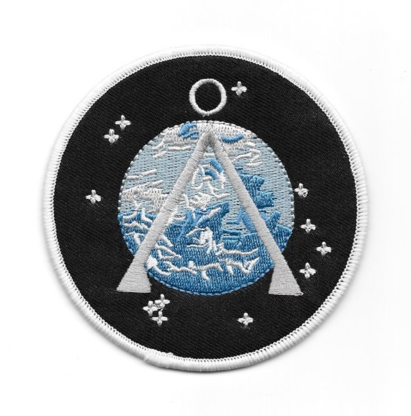 Price cho biết, có những căn cứ tương tự trên Mặt trăng, sao Hỏa và dưới các đại dương của Trái đất. Tất cả những người ngoài hành tinh tại các căn cứ này khá giống con người, nhưng “tim, phổi, máu và mắt của họ khác nhau”. Price cũng tuyên bố một cách đáng ngại rằng, những người ngoài hành tinh này đang sử dụng kỹ thuật “chuyển giao ý nghĩ để kiểm soát sự cơ động của chúng ta” và đang tìm cách xâm nhập xã hội loài người.