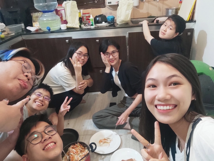 Nu sinh Viet don cai Tet co mot khong hai-Hinh-3