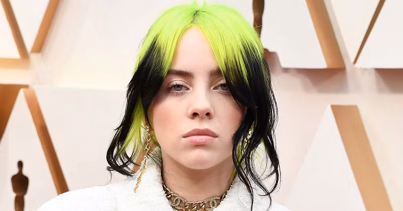 Nữ hoàng Anh qua đời, Con người nhìn thấy người ngoài hành tinh, Megan Fox và Machine Gun Kelly có con với nhau, Rihanna mang thai, Nick Jonas và vợ Priyanka Chopra đón tin vui, Scandal của Kanye West, Hailey Bieber có con, Kendall Jenner đính hôn, Billie Eilish công khai xu hướng tính dục.