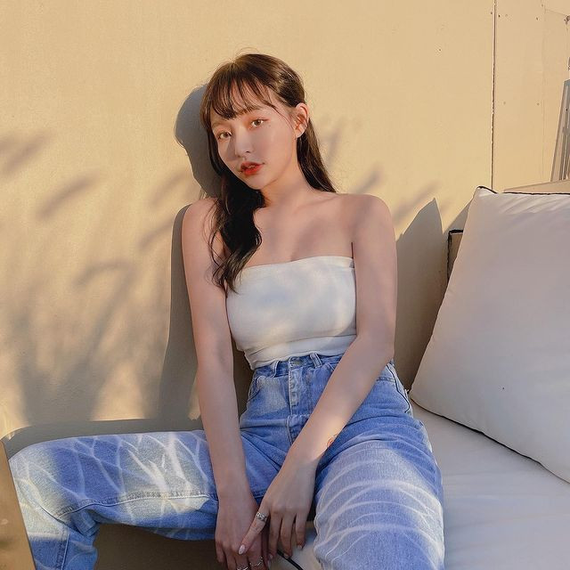 Thái độ của cô nàng thản nhiên như không có chuyện gì, khiến nhiều người choáng váng.