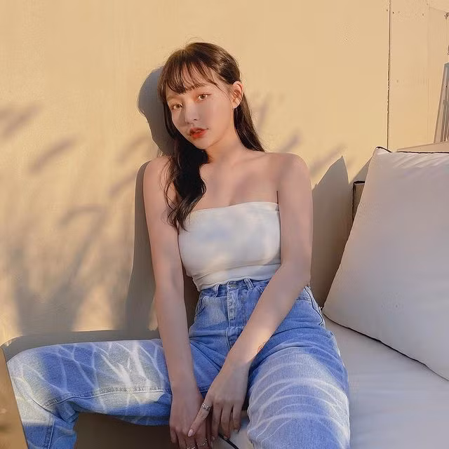 Thái độ của cô nàng thản nhiên như không có chuyện gì, khiến nhiều người choáng váng.