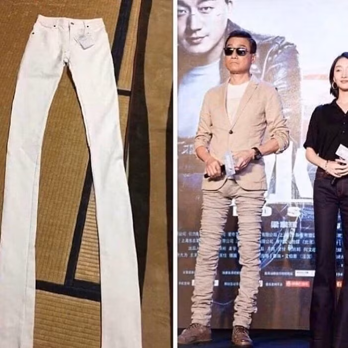 Nhiều người thương thay cho nam tài tử và đồn đoán rằng anh chàng phải mất sức "chín trâu hai hổ" mới có thể mặc được chiếc quần siêu dài này. Đã vật, trông nó nhăn nhúm và phản thời trang vô cùng.