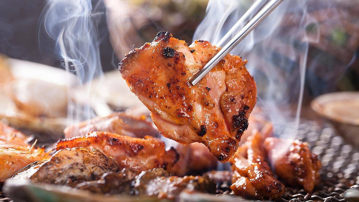 Để tránh tình trạng này, nên sử dụng nhiều phương pháp như hầm, luộc, hấp khi chế biến thức ăn và cố gắng ít áp dụng các phương pháp chiên, rán