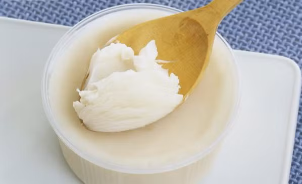 Với cách rán mỡ lợn này, mỡ lợn sau khi nguội sẽ có màu trắng như ngọc, có để cả năm cũng không bị hôi.