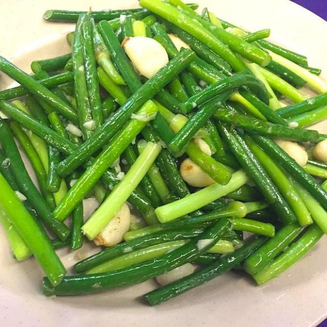 Tiếp nữa, ngồng tỏi có thể ngăn ngừa các bệnh viêm xương khớp. Những hợp chất tự nhiên có trong ngồng tỏi như allicin và allium có thể ngăn chặn hoạt động phá vỡ mô xương của các enzym trong cơ thể.