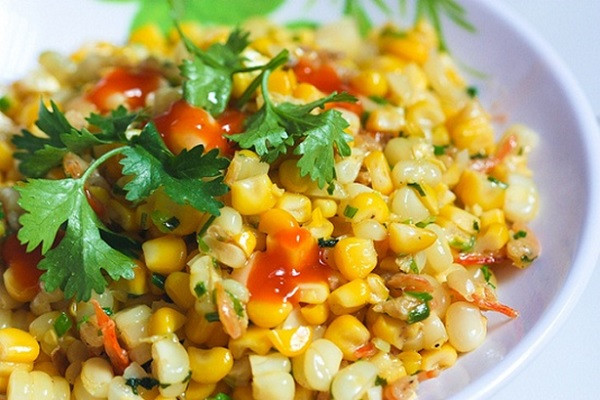 Thứ nhất là người mắc bệnh tiêu hóa. Hệ tiêu hóa của một số người không được khỏe mạnh, chẳng hạn như những người bị xơ gan, giãn tĩnh mạch thực quản hoặc các bệnh về dạ dày, cố gắng không ăn ngô. nếu không có thể làm trầm trọng thêm sự phát triển của bệnh và gây chảy máu dạ dày.