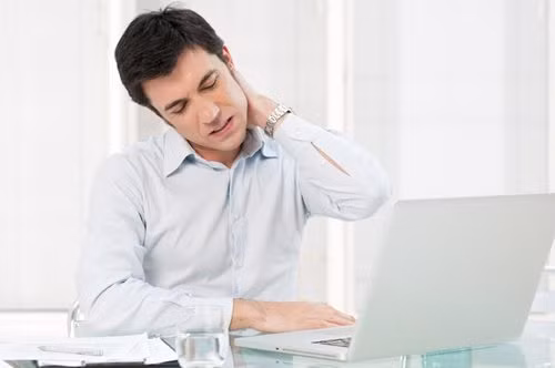 Dau moi vai gay thuong xuyen, di kham phat hien ung thu gan