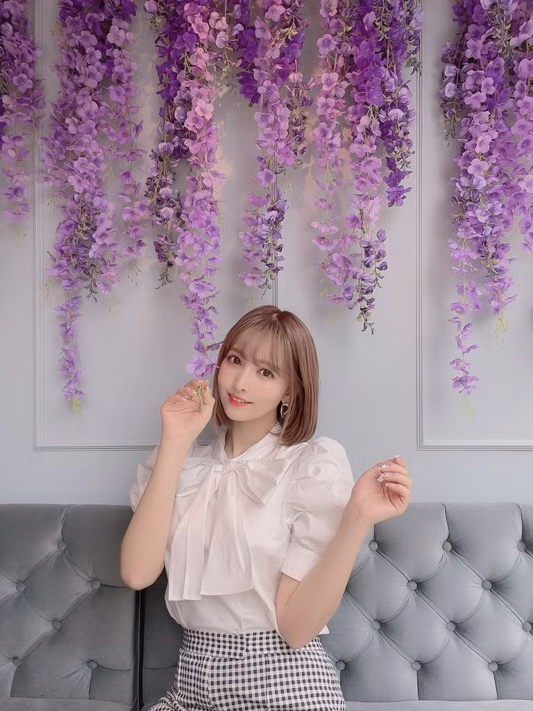 Đa số mọi người đều tán dương vẻ đẹp hình thể của nữ thần tượng.