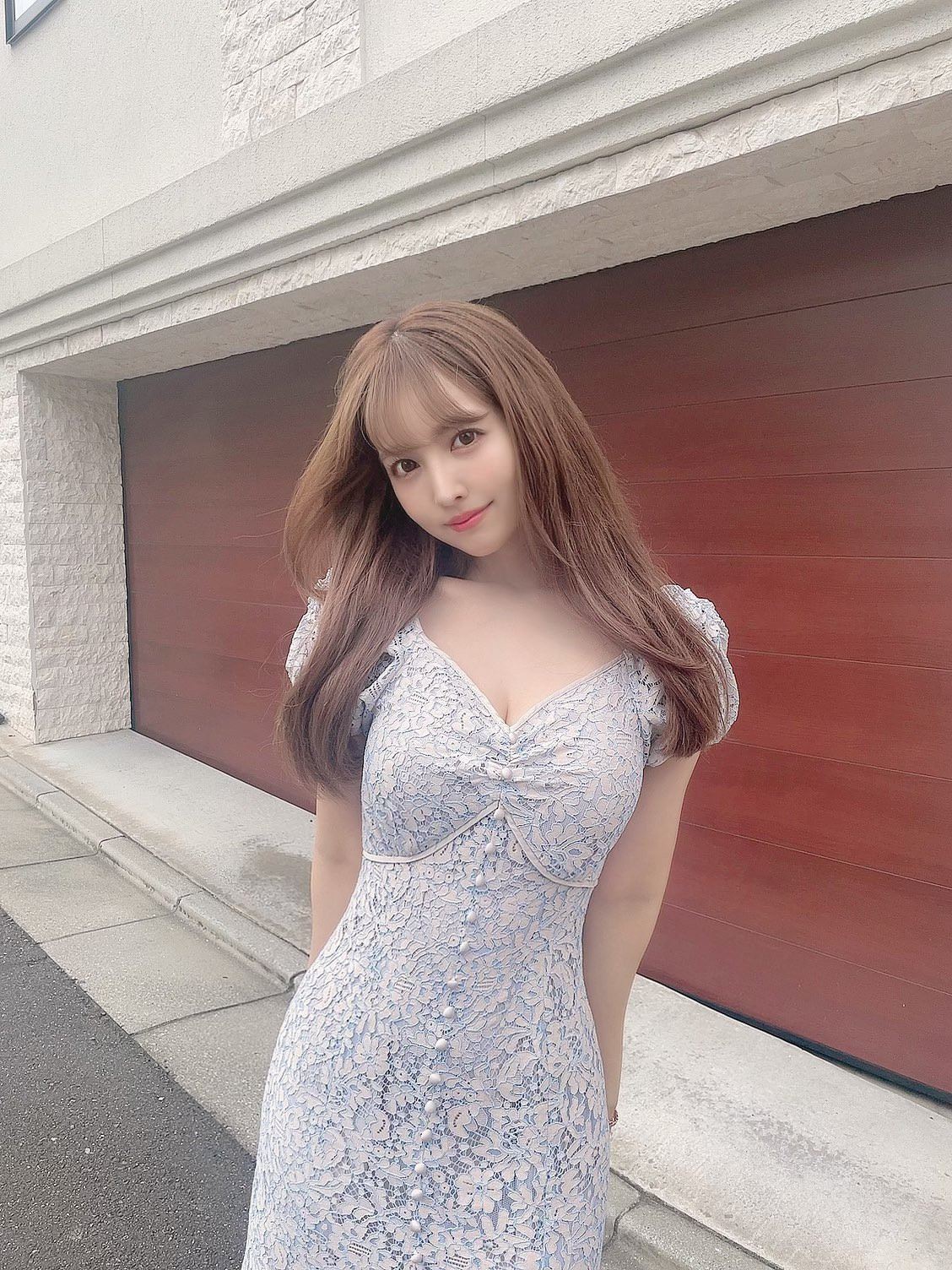 Vẻ đẹp của Mikami Yua được đánh giá là ngọt ngào vô cùng. Những bức ảnh đời thường của cô nàng khiến người xem vô cùng thanh tao, dịu dàng.