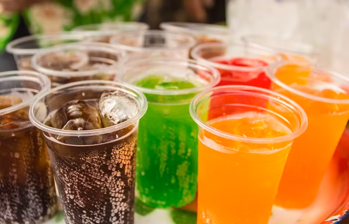 Chế độ ăn nhiều đường fructose cũng có thể khiến não bộ hoạt động chậm chạp, rối loạn khả năng học tập và ghi nhớ, vì vậy mà não bộ sẽ lão hóa. 