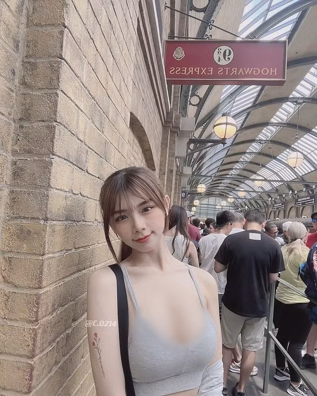 Nếu có đủ quyết tâm để nhịn ăn những món ăn dầu mỡ, ngọt ngấy quá nhiều calo và đủ kiên trì để tập luyện thể dục thể thao hàng ngày thì chắc chắn các bạn nữ sẽ có một thân hình đẹp.