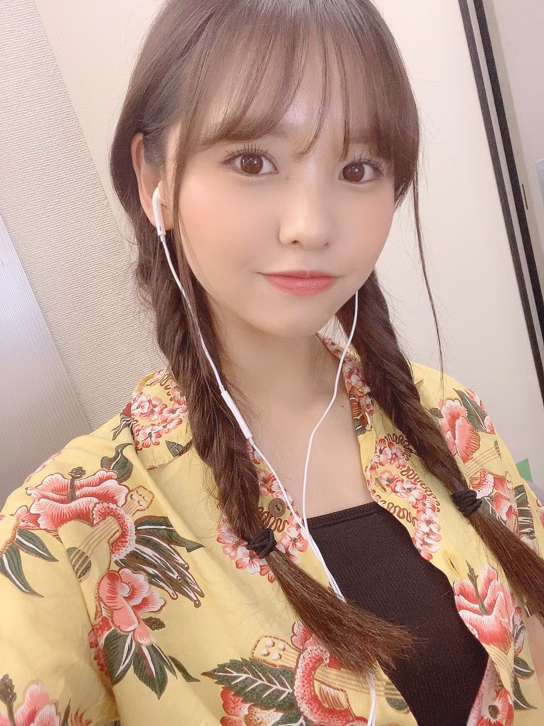 Gia nhập nhóm nhạc nổi tiếng NMB48 khi mới 12 tuổi, Hongo Yuzuha gây ấn tượng nhờ đôi mắt to tròn, nụ cười ấm áp.