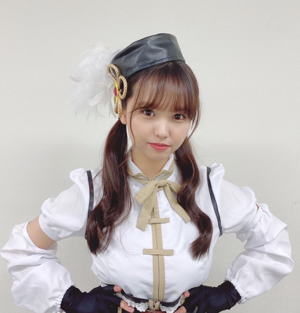  Hongo Yuzuha là một trong những nữ thần tượng Nhật Bản sở hữu vẻ đẹp vừa ngây thơ ngọt ngào lại vừa quyến rũ nóng bỏng, khiến fan hâm mộ mê đắm không lối thoát.