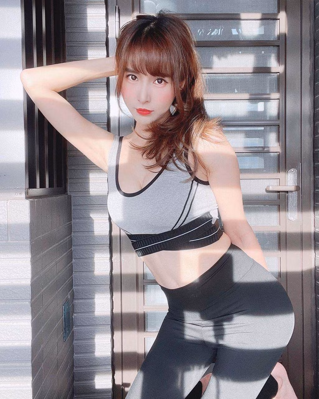 Rất nhiều người ngưỡng mộ dáng vóc và nhan sắc của Mạnh Khiết.