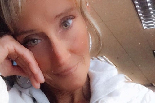 Choi tau luon sieu toc, nguoi phu nu bo mang vi bat can nhieu nguoi mac-Hinh-2