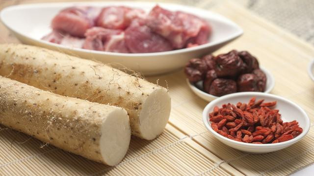 Hoặc có ăn vì hâm mộ vị ngon của củ mài thì cũng nên ăn ít và giãn cách, không nên vì thỏa mãn khẩu vị mà ăn quá thường xuyên.