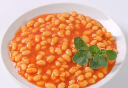 Đặc biệt, lycopene trong cà chua và isoflavone trong đậu nành từ lâu đã được biết đến với tác dụng có khả năng làm giảm nguy cơ ung thư tiền liệt tuyến.