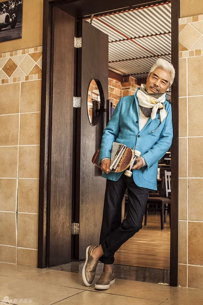 Theo Trương Song Lợi, vì tham gia nhiều hoạt động diễn xuất, thời trang, ông ít có thời gian nghỉ ngơi, có nhiều ngày chỉ ngủ hai, ba tiếng.