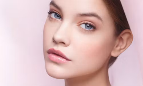 Mắt to, mắt nhỏ là tướng phụ nữ đa tình, khi yêu một ai đó là họ yêu hết mình, không cần biết đối phương đã có gia đình hay chưa. Ảnh minh họa: Printest.