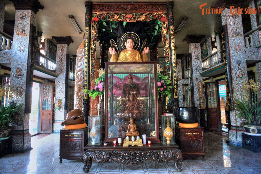 Năm 2007, Trung tâm Sách Kỷ lục Việt Nam đã xác lập kỷ lục Chùa An Phú là ngôi chùa được tạo tác bằng mảnh sành nhiều nhất Việt Nam.