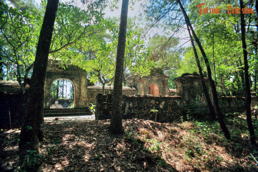 Không gian nhuốm màu u tịch.