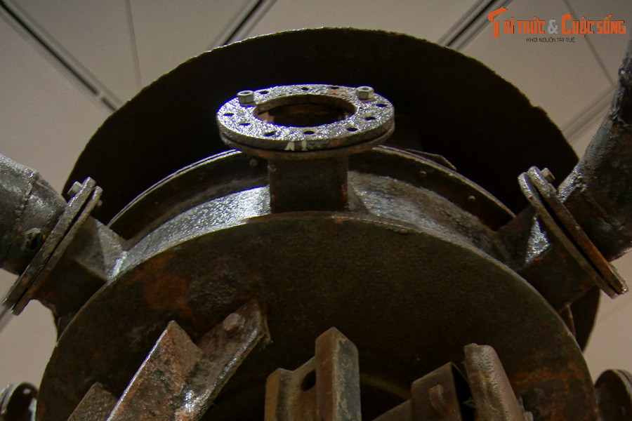 Tiếng còi ấy đã đi vào ký ức một thời của người dân Hà Nội, một âm thanh rất đỗi quen thuộc đối với công nhân Nhà máy Cơ Khí Hà Nội (nay là Công ty CP Cơ khí Hà Nội, số 74 Nguyễn Trãi) cùng những người dân sống ở khu vực này... (Bài có sử dụng tư liệu của Bảo tàng Hà Nội).