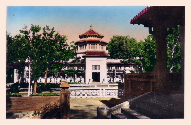 Tòa nhà Viện Bảo tàng trong Thảo Cầm Viên, nay là Bảo tàng Lịch sử TP HCM.