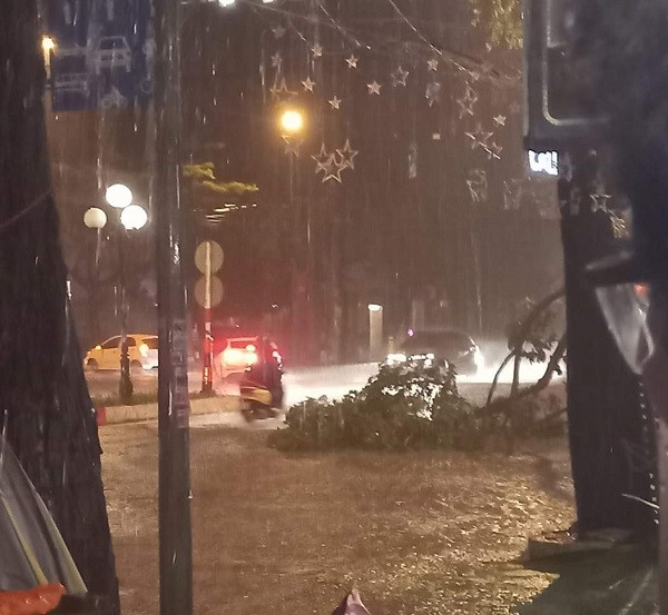 TP Vũng Tàu liên tục ngập nặng sau những cơn mưa lớn - Hình 5 TP Vung Tau lien tuc ngap nang sau nhung con mua lon-Hinh-5