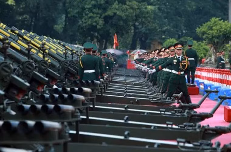 Theo báo Dân Việt, thời gian bắn đại bác diễn ra trong khoảng 53 - 57 giây. Đúng 7h10 sáng 2/9, 21 loạt đại bác (tổng cộng 105 phát) sẽ được bắn khi Quốc ca được cử hành. Nguồn ảnh: Dân Việt