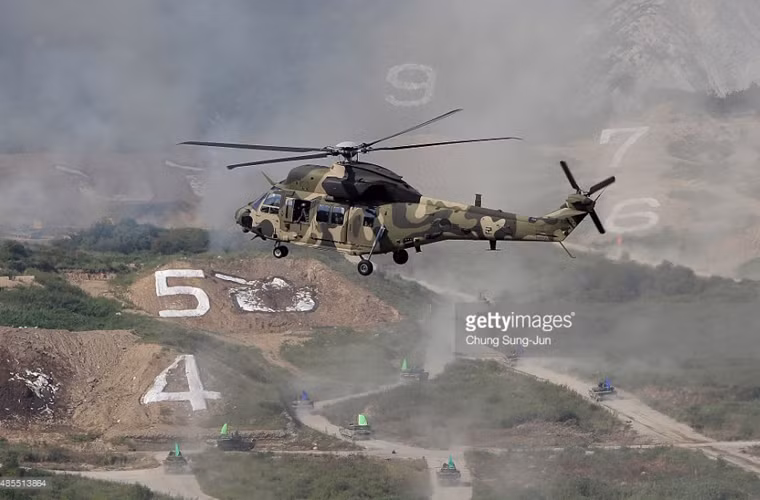 Quân đội Hàn Quốc hôm 28/8 đã khởi động cuộc tập trận bắn đạn thật chung lớn nhất từ trước tới nay với Mỹ. Địa điểm cuộc tập trận chung bắn đạn thật Mỹ-Hàn diễn ra ở thị trấn Pocheon, cách Khu phi quân sự (DMZ) chia cách Triều Tiên và Hàn Quốc chừng 20 km.