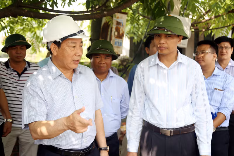 Bi cach chuc vu Dang, ong Nguyen Hong Truong mac nhung sai pham gi?-Hinh-5