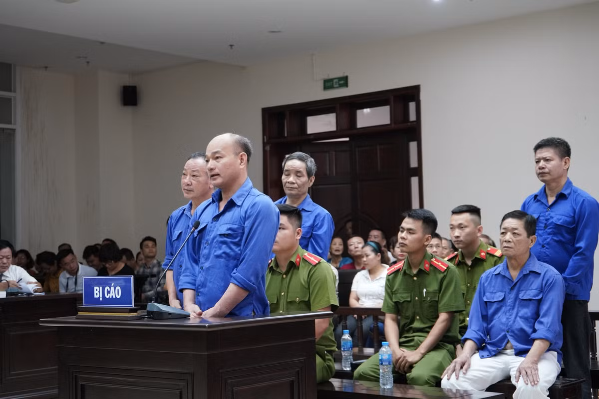 Vu bao ke cho Long Bien: Bi hai khoc noi 2 lan tu tu, Hung “kinh” bi de nghi hon 4 nam tu