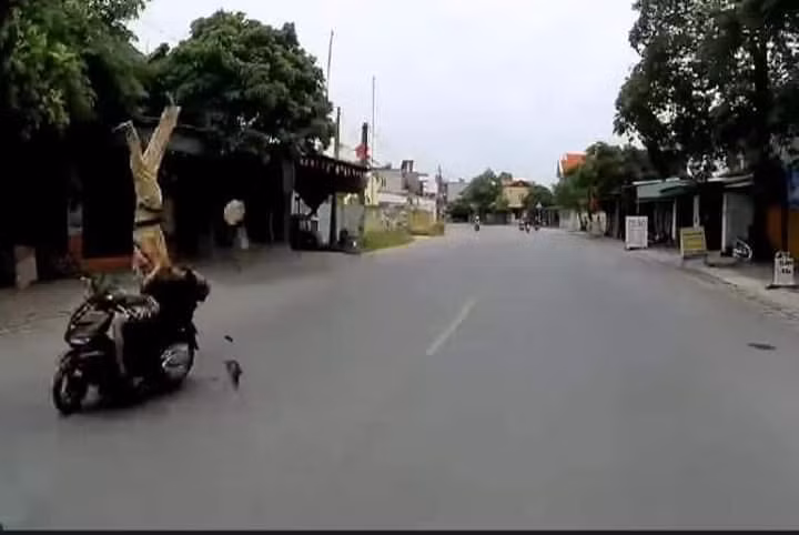 CSGT bi hat vang o Hai Phong: Dau hieu toi giet nguoi hay Co y gay thuong tich?