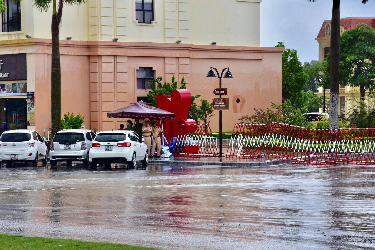 Pha duong day danh bac “khung” tai Our City: Canh sat dang phong toa-Hinh-3