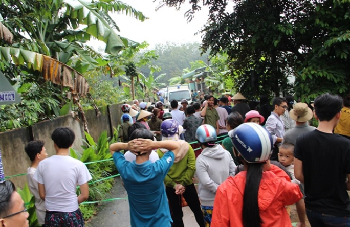 Theo hồ sơ vụ án, chiều 7/1/2011, anh công nhân vệ sinh môi trường đi vào bãi đất trống ở khu chợ Đầm Triều, phường Quán Trữ, quận Kiến An, TP Hải Phòng thì thấy lấp ló dưới lớp mùn cưa một đôi chân người lộ ra… nên đã hô hoán. Sau đó, người dân kinh hãi khi phát hiện đó là một xác chết không đầu, không tay… Nhận được tin báo, Công an quận Kiến An, CATP Hải Phòng nhanh chóng có mặt tại hiện trường. Qua sơ bộ xác định đây là một vụ án đặc biệt nghiêm trọng, hành vi giết người vô cùng dã man (Ảnh minh họa, nguồn internet)