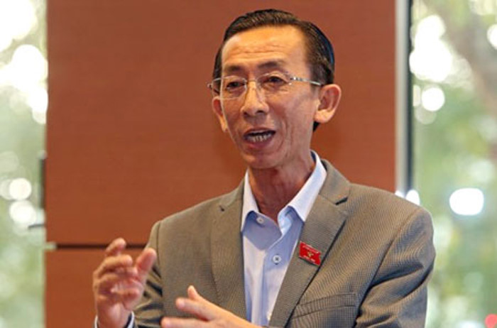 Do hôm nay, ông Trần Hoàng Ngân đang tham dự kỳ họp Quốc hội (ông là Đại biểu Quốc hội) nên vắng mặt tại buổi lễ.