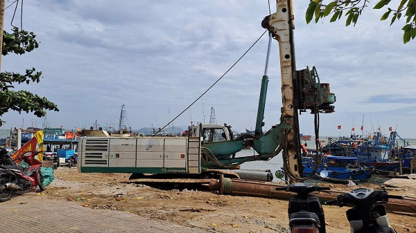 BR-VT: Can canh goi thau ke doc duong be tong, kenh Ben Dinh-Hinh-4