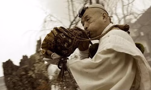 Không có điện thoại, thư từ, Ninja làm cách nào chuyển tin mật? Khong co dien thoai, thu tu, Ninja lam cach nao chuyen tin mat?