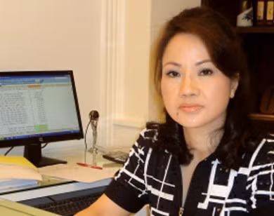 Bà Chu Thị Bình - khách hàng tố bị mất 245 tỷ đồng tại ngân hàng Eximbank. Ảnh: tieudung.vn.