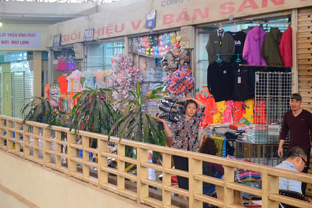 ... nhưng rồi lại đi.