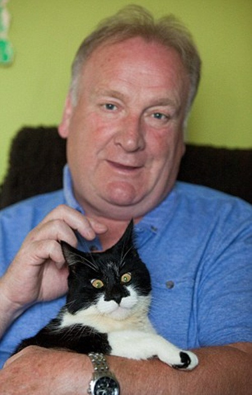 Giờ đây, Ozzy trở nên nổi tiếng khi những hình ảnh đáng yêu của mình được cư dân mạng truyền tay nhau nhanh chóng. Đa số mọi người đều nhận xét rằng đôi mắt lác khiến Ozzy trở nên đặc biệt và đáng yêu hơn.