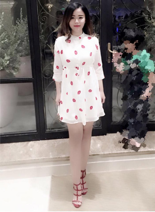 Sau khi đọc câu chuyện mà Lê Minh Châu chia sẻ, nhiều dân mạng, bạn trẻ chưa thể tin ngay và đặt ra các nghi vấn về cô. Minh Châu đang làm công việc kinh doanh, buôn bán trên mạng nên việc cô chia sẻ một câu chuyện gây sốc bị cho là "bịa đặt để gây sự chú ý".