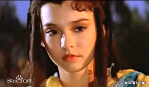 Chuyen tinh sao nu 14 tuoi voi truyen nhan Hoang Phi Hong-Hinh-3