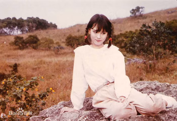 Chuyen tinh sao nu 14 tuoi voi truyen nhan Hoang Phi Hong-Hinh-2